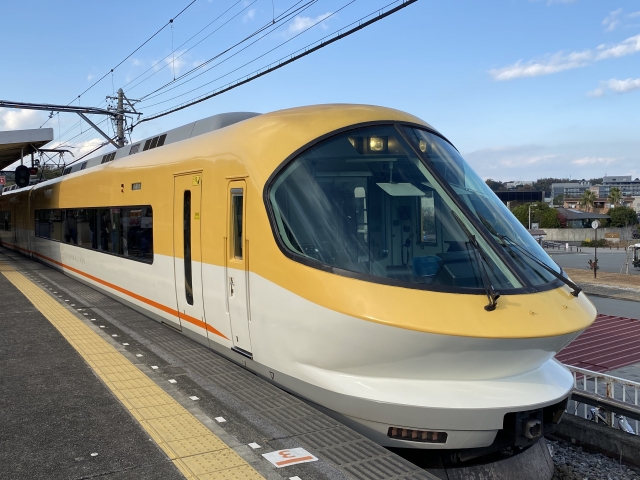 近鉄の特急列車伊勢志摩ライナー