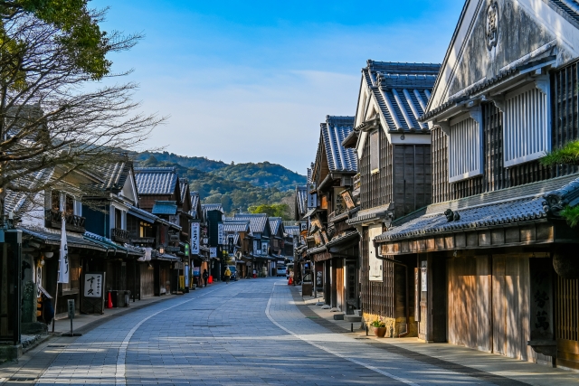 伊勢のおはらい町に残る歴史的な町並み